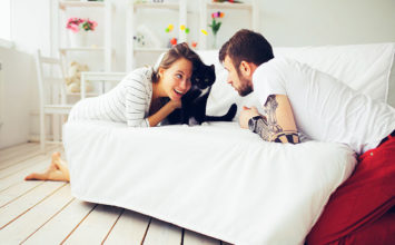8 Sneakily Accurate Ways to Tell if Your Girl is Lying