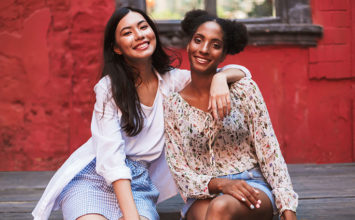 50 Nice Things to Say to Your Best Friend to Brighten Their Day