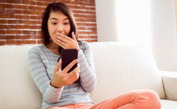 What to Do When You Send an Accidental Text to the Wrong Person