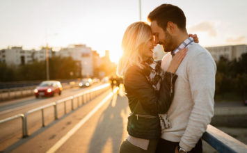25 Sure Signs She’s Serious About You & Wants a Real Relationship